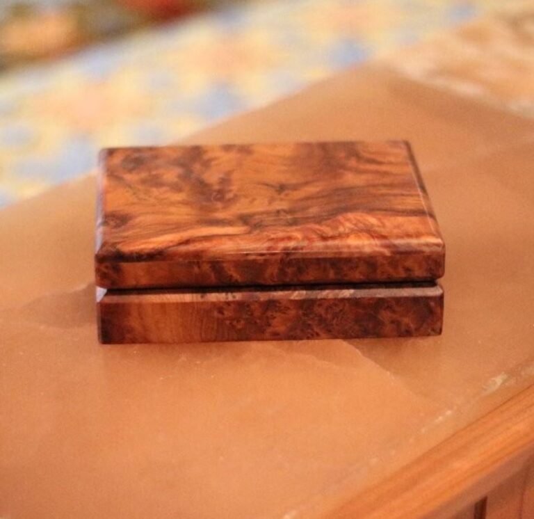 Boîte à Bijoux En Bois De Thuya Marocain Incrustée De Nacre - écrin Carré Artisanal Pour Vos Trésors