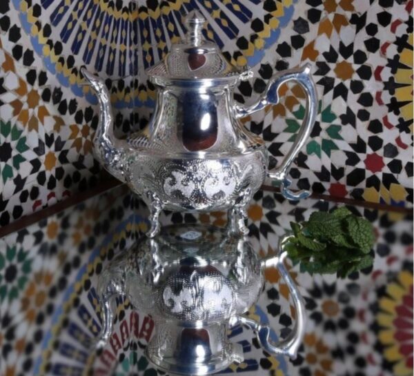 FABULEUSE - THÉIÈRE ARTISANALE EN CUIVRE NICKELÉE - Grossiste Décoration Artisanat Marocain | Boutique d'artisanat