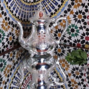 FATMA - THÉIÈRE ARTISANALE EN CUIVRE NICKELÉE - Grossiste Décoration Artisanat Marocain | Boutique d'artisanat