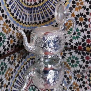 MERVEILLE - THÉIÈRE ARTISANALE EN CUIVRE NICKELÉ - Grossiste Décoration Artisanat Marocain | Boutique d'artisanat