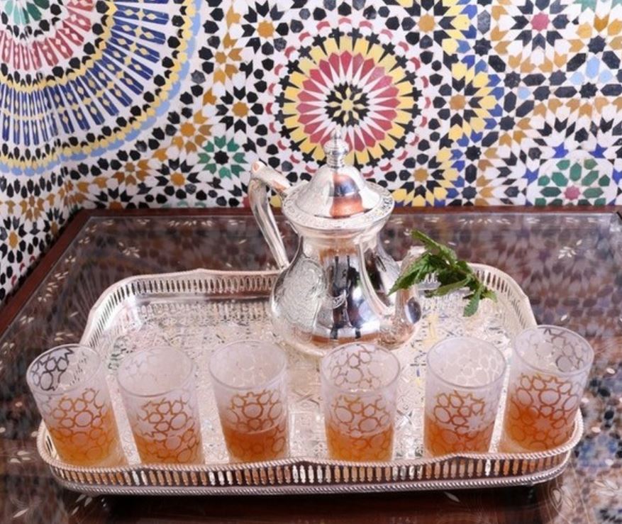 Verre à Thé Marocain : Savourez l'Art du Thé à la Marocaine !