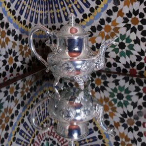 QASER - THÉIÈRE ARTISANALE EN CUIVRE NICKELÉ - Grossiste Décoration Artisanat Marocain | Boutique d'artisanat